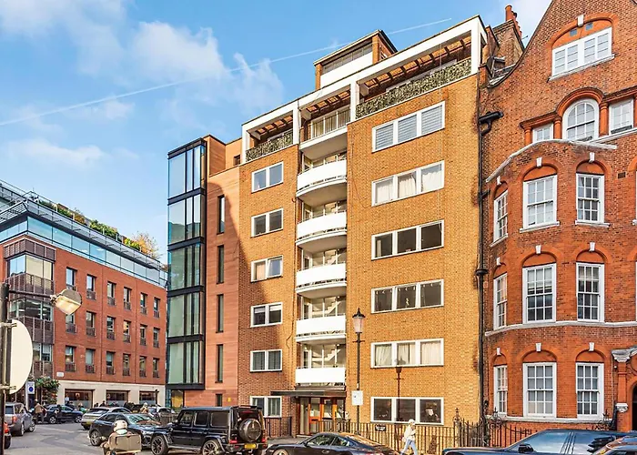 Charming 2 Bed Flat In Knightsbridge London Balcony View Of Harrods