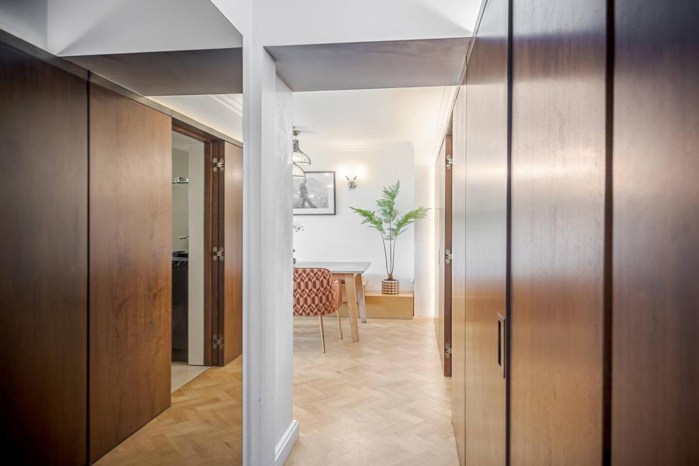Charming 2 Bed Flat In Knightsbridge Balcony View Of Harrods * London