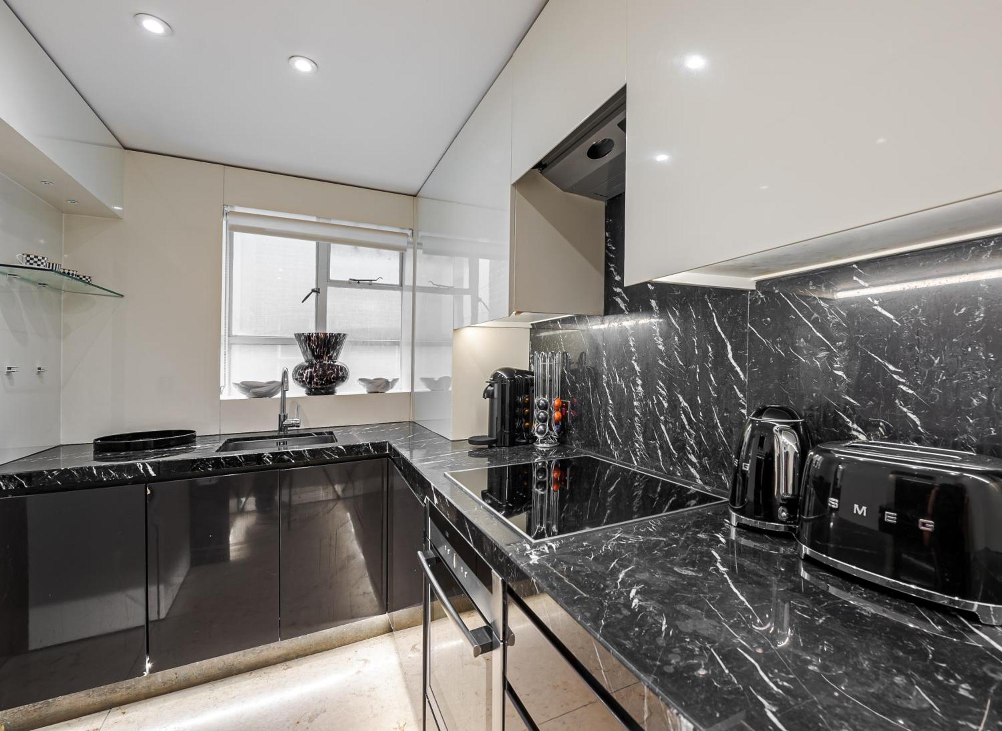Apartment Charming 2 Bed Flat In Knightsbridge Balcony View Of Harrods London